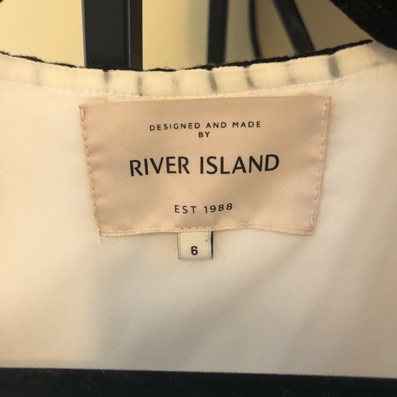 River Island shall - Picture 3 of 4